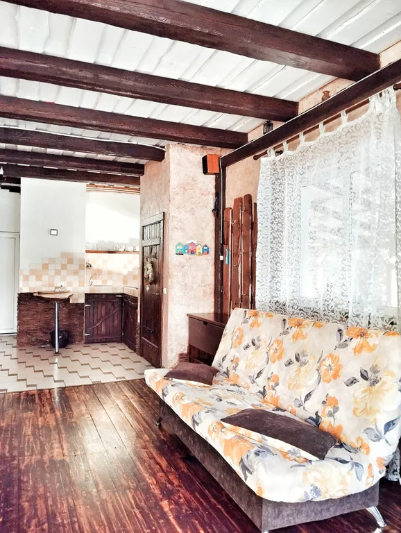 Коттедж под Минском с баней, озером, беседкой