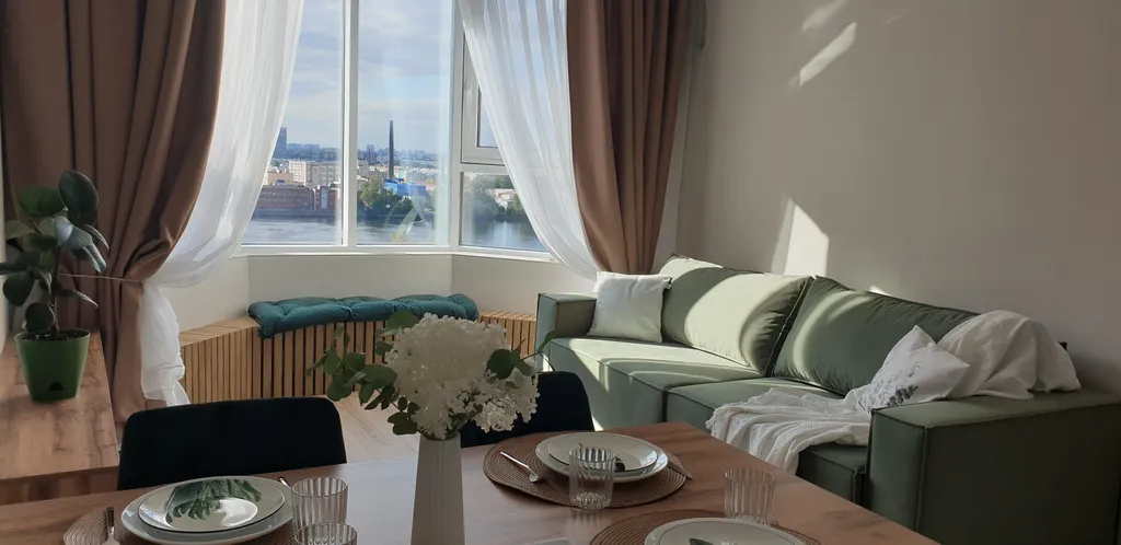 Квартира с видом на Неву