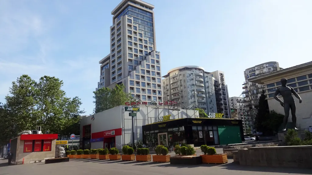 Солнечная квартира-студия с прекрасным видом в центре