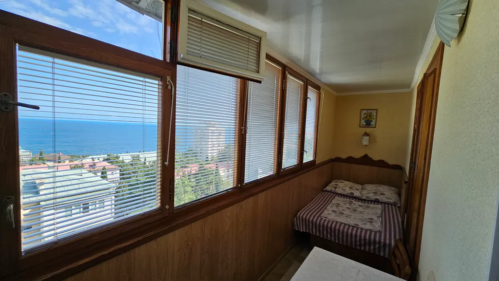 Уютная квартира в живописном посёлке Форос