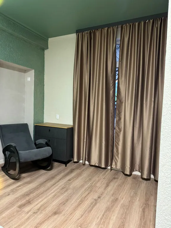 Номер с видом на озеро Рица