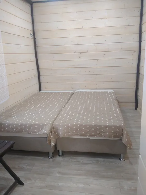 Домик с видом на лес