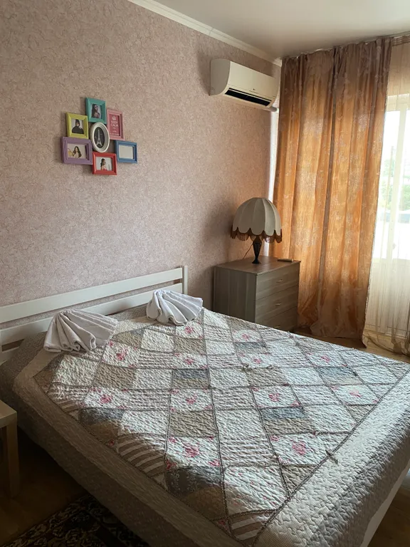 Квартира Апартаменты однокомнатные в центре города, море в шаговой доступности — Гагра