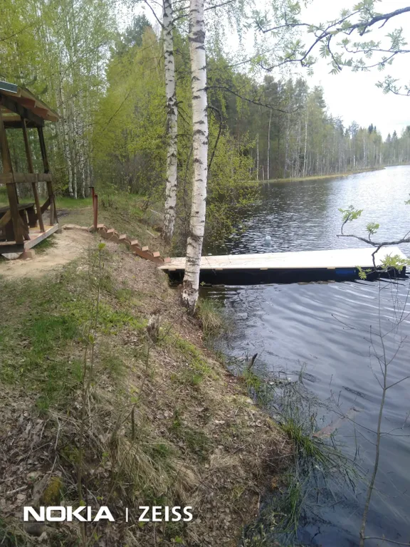 Страна Див на 2 гектарах земли, в изоляции и с озером