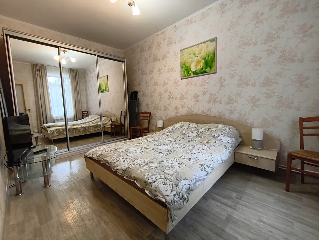 Коттедж Коттедж СВОЙ  двор, мангал, парковка.... — Ялта