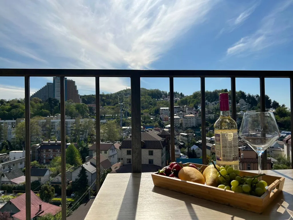 Апартамент с видом на море и горы