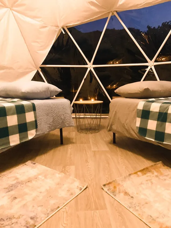 Уютный купол на острове Кунашир