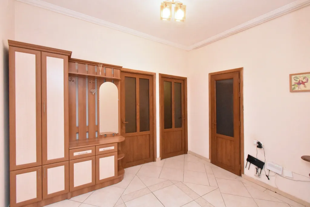 Квартира у площади Республики