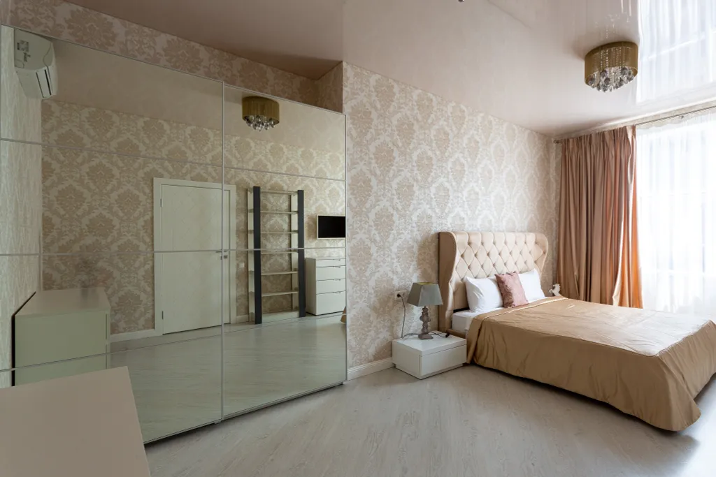 Шикарная квартира с тремя изолированными спальнями и двумя санузлами