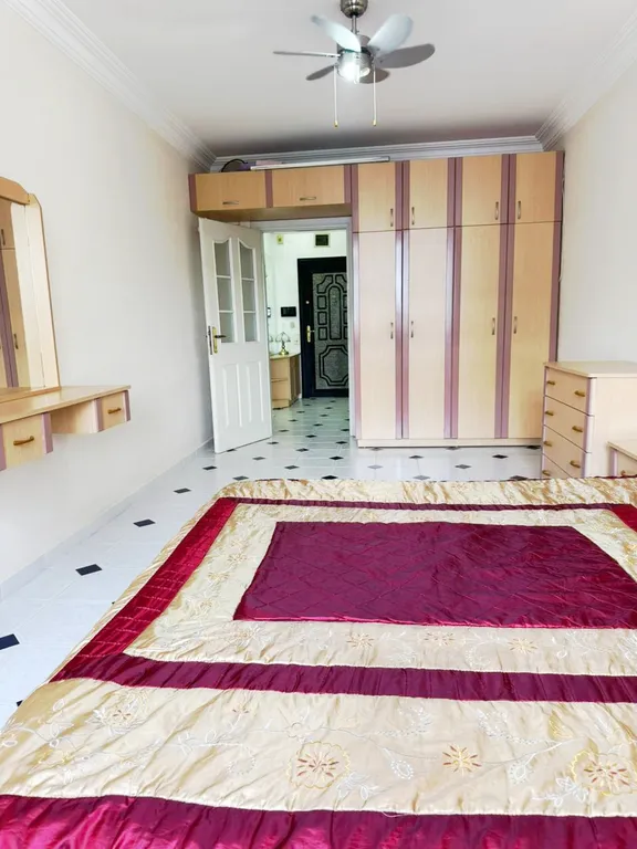 Большая квартира напротив пляжа Клеопатра