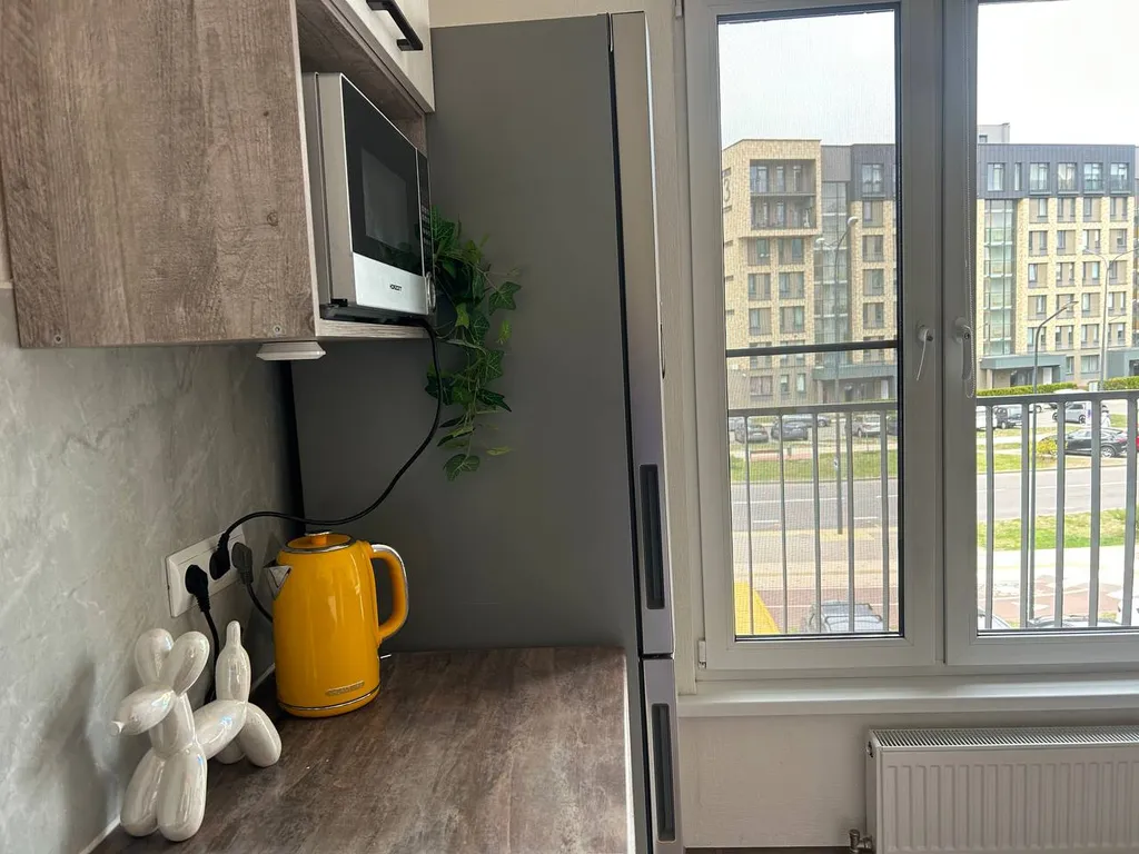 Двухкомнатная просторная квартира в стильном районе