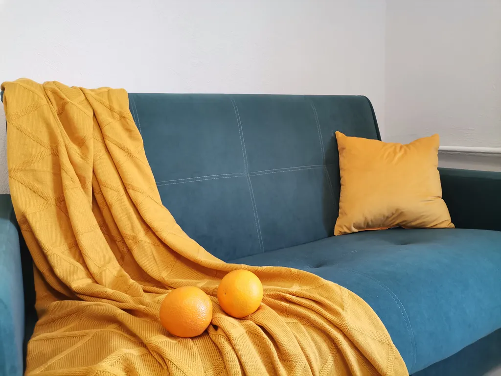 Квартира Современная студия на улице Мельникайте — Тюмень