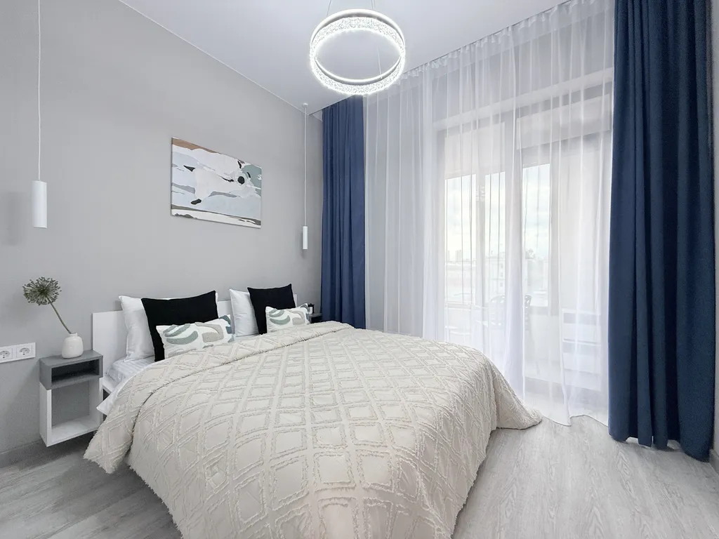 Квартира для семьи в жк с колоннадой и фонтанами