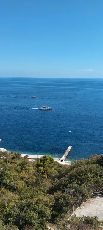 Квартира с видом на море