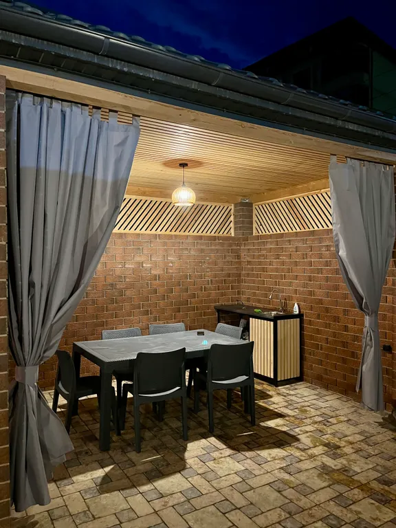 Двухэтажный коттедж на берегу Каспийского моря