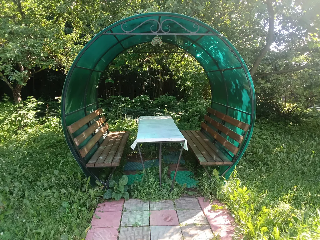 Коттедж Коттедж Уютная дача в саду — Вялки