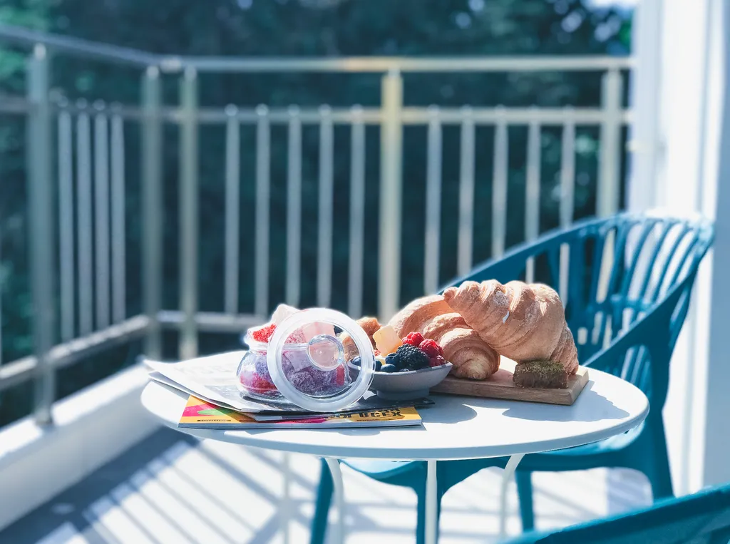 Апартамент с видом на бассейн