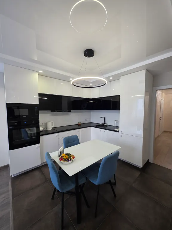 Комфортная квартира с дизайнерским ремонтом в новом ЖК Цветы