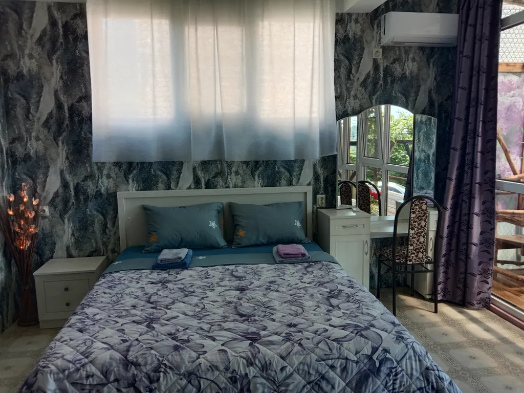 Этаж с видом на море, лес и горы