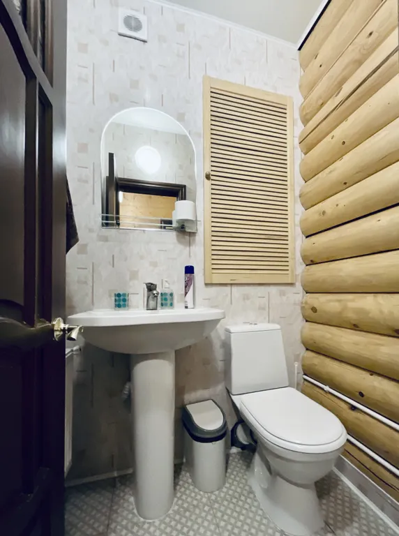 Тёплый и уютный дом Пирамида