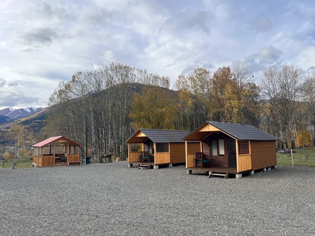 Коттедж Деревянный домик (2) — аренда посуточно в Теберда