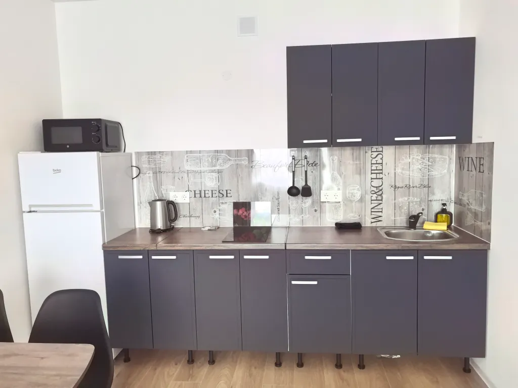 Просторная двухкомнатная квартира (Цыба и Росатом)