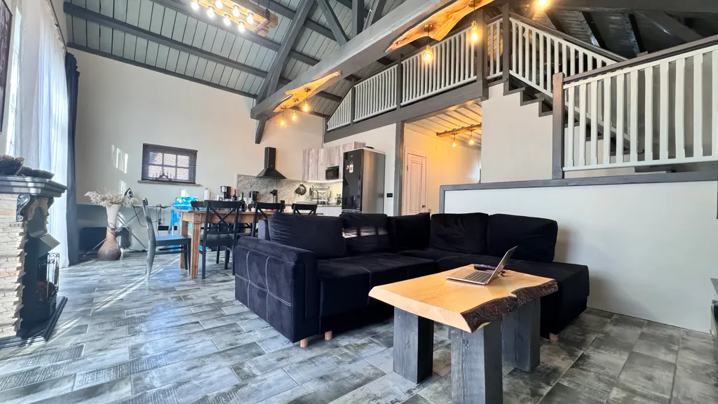 Коттедж Black&White у пристани в центре города