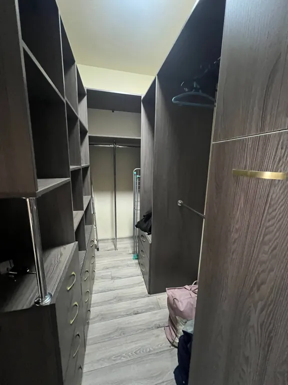 Квартира в новом доме в центре