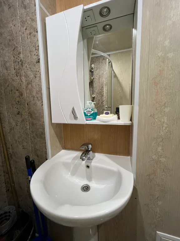 Квартира Квартира Уютная и чистая студия от собственника возле аэропорта — Омск