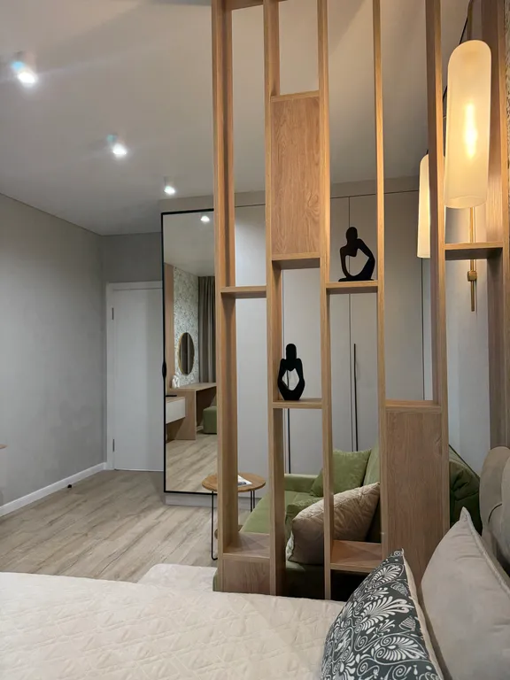 Семейная квартира с дизайнерским ремонтом и прекрасным видом из окон