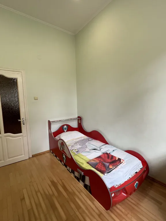 6-комнатный Дом