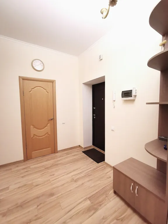 Уютная квартира с панорамными окнами близко к центру