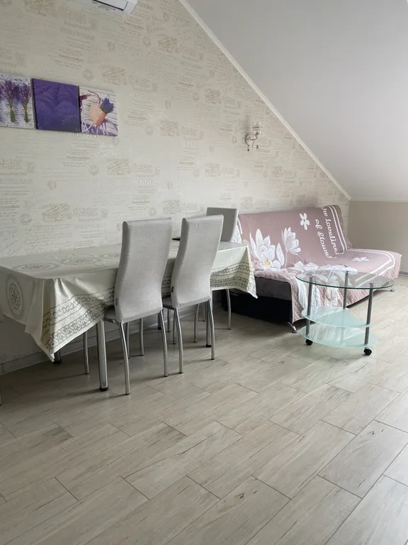 Двухуровневая квартира на первой линии с видом на море