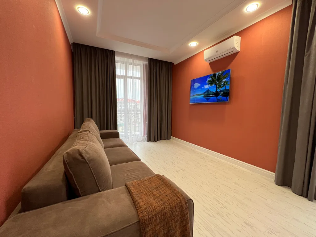 Большая квартира с 2 балконами