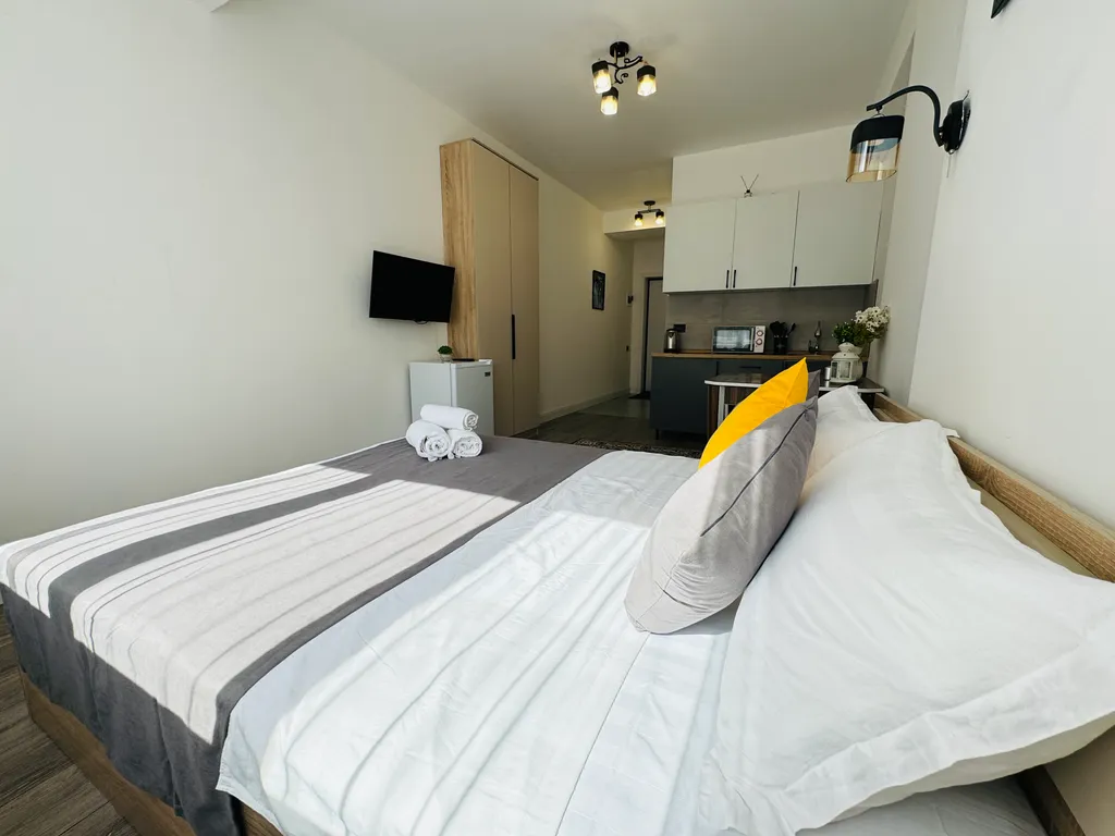 417/1 Grey and Yellow в ЖК Sholpan City