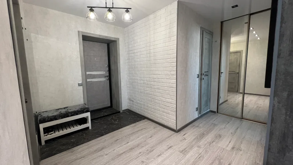 Квартира с 2 спальнями и парковочным местом недалеко от центра