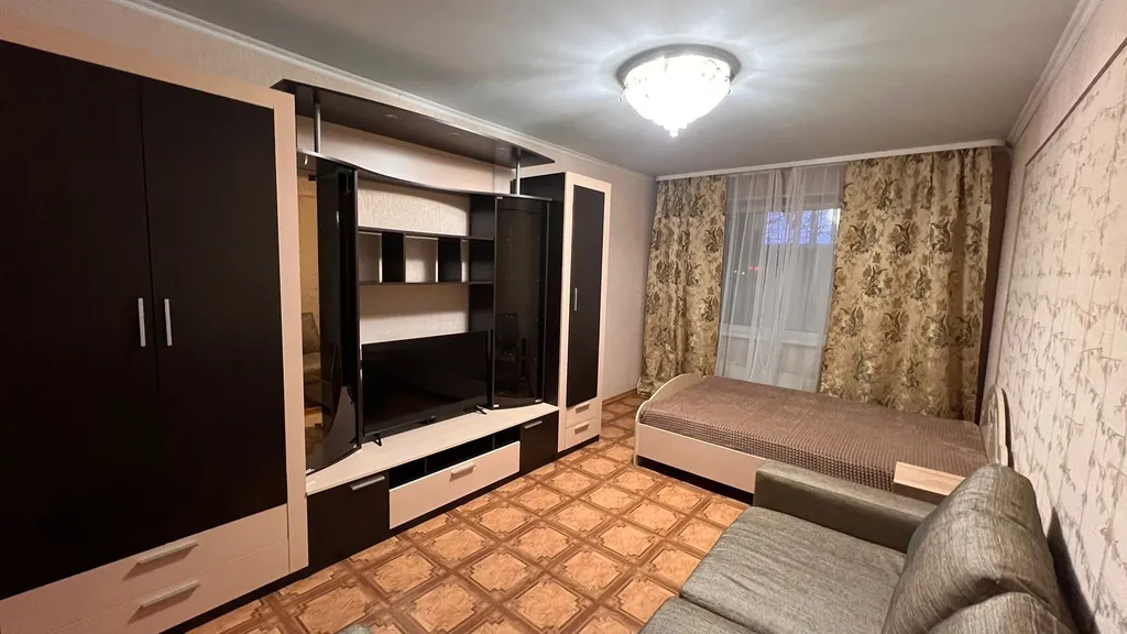 Комфортная квартира в центре города рядом с ГазпромДобыча — аренда посуточно в Ноябрьск