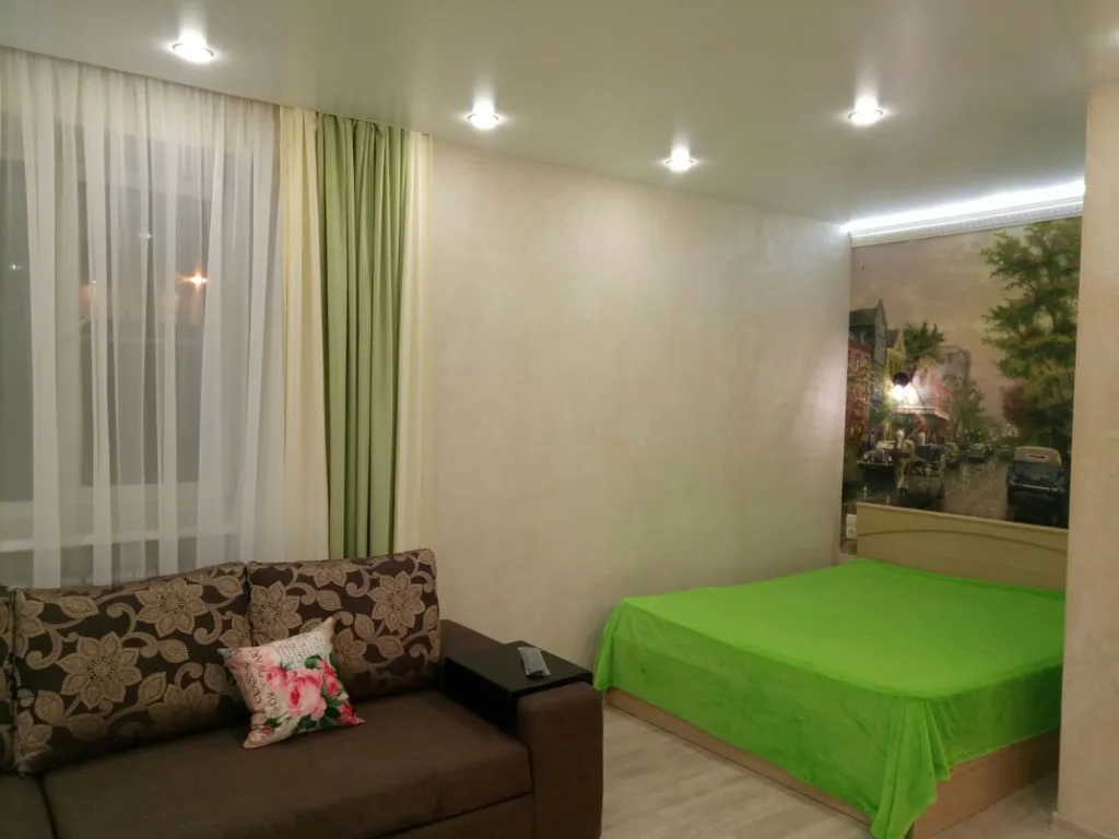 Апартаменты 40 м  с уютным балконом.