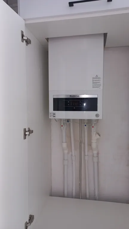 Центр города, квартира на набережной у Рыбной деревни