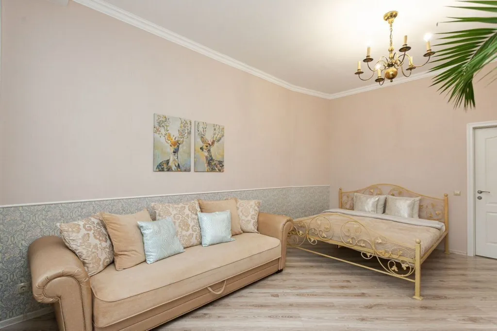 Кpаcивая квартира в Дворянскoм гнездe