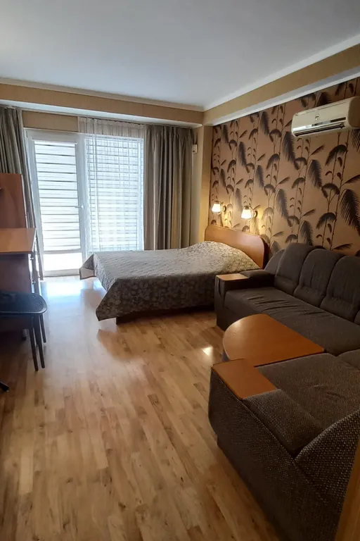 Комфортный номер Морская душа в 10 метрах от пляжа с видом на море