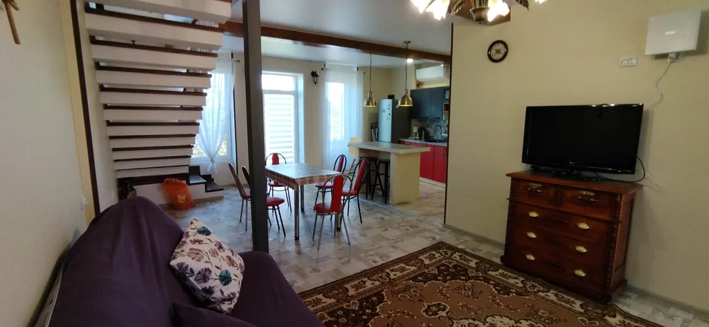 Двухуровневые апартаменты с отдельным входом в Старом городе