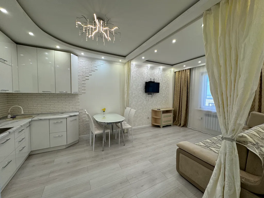 Уютная квартира с видом на Зеленый луг — аренда посуточно в Якутск