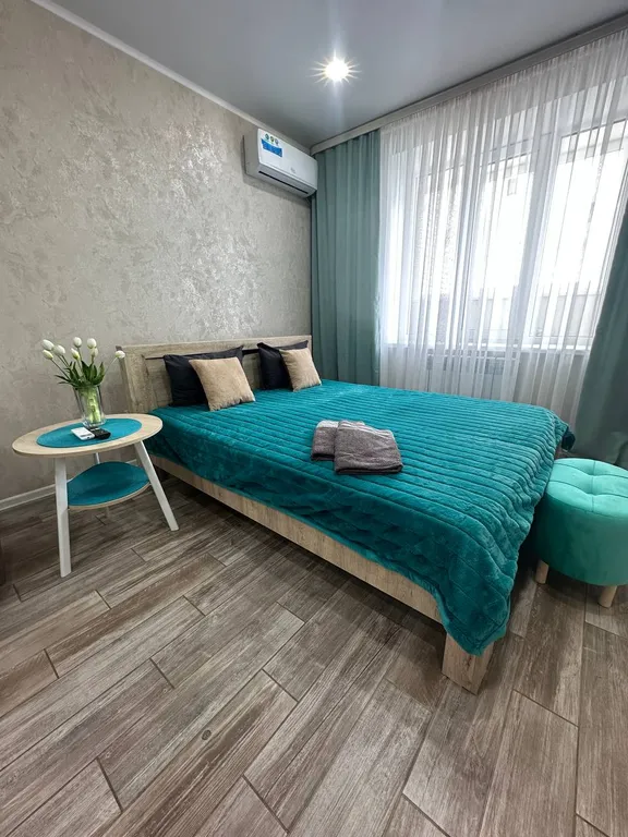 Тëплая, уютная квартира с евроремонтом