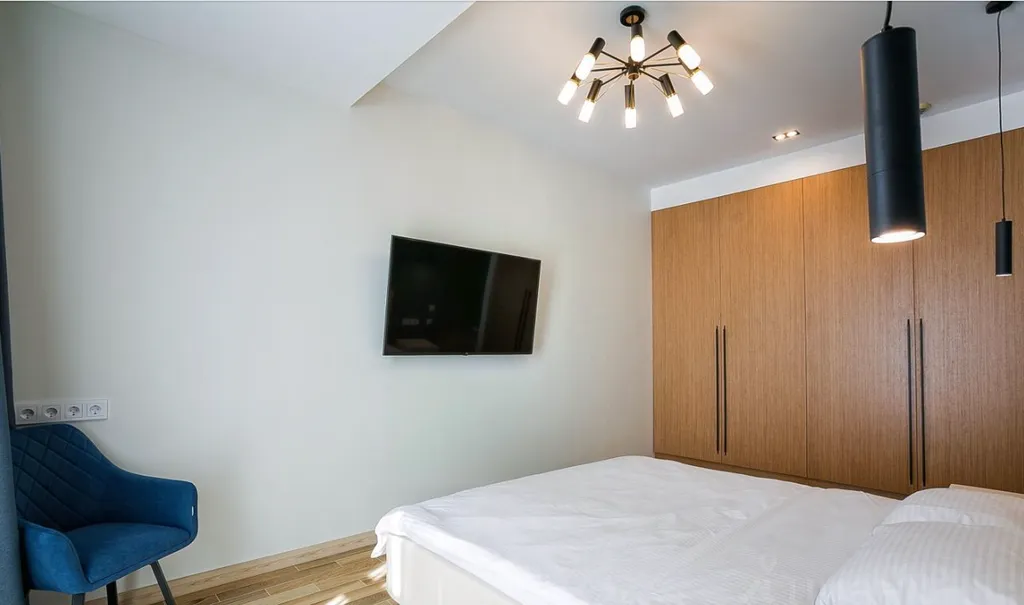 Апартамент на набережной с видом на горы