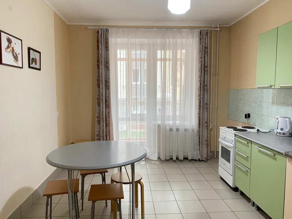 Большая квартира в самом центре города на площади