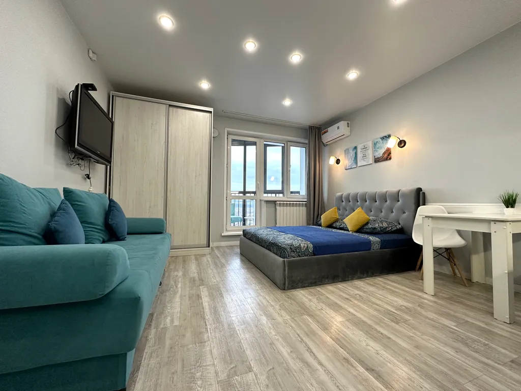 Студия 17 этаж с видом на город, не берем оплату за финальную уборку