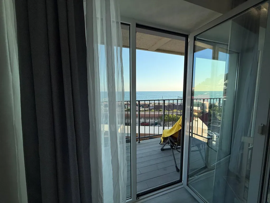 Двухкомнатная квартира в 2 минутах самого лучшего пляжа в Дагомысе