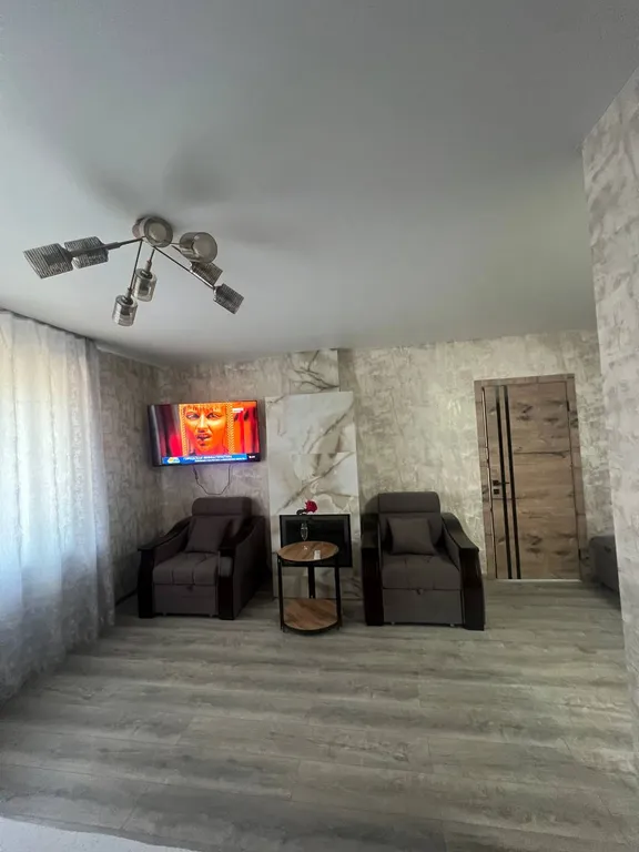 Квартира в новом доме, с новым ремонтом в центре Uryupinsk city