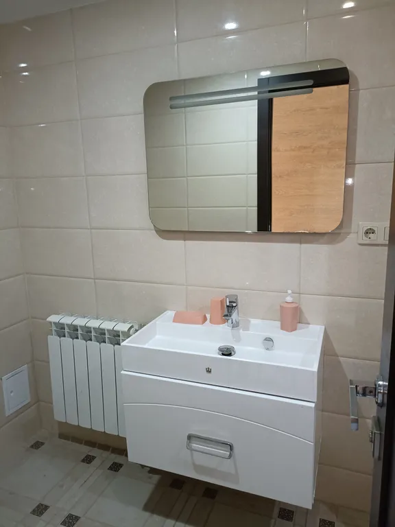 Квартира Квартира в частном доме в центре Адлера — Адлер